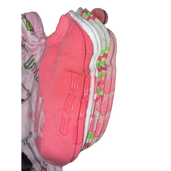 Women’s Medium 2-pack pajama shorts 4 pair of Socks size 4-10 NWT - Picture 7 of 7